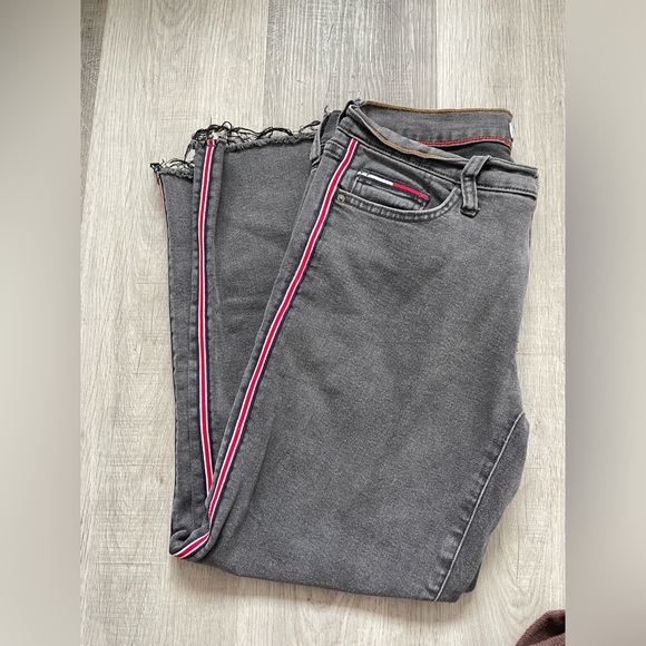 Tommy Hilfiger Jeans with Stripes - Picture 5 of 13